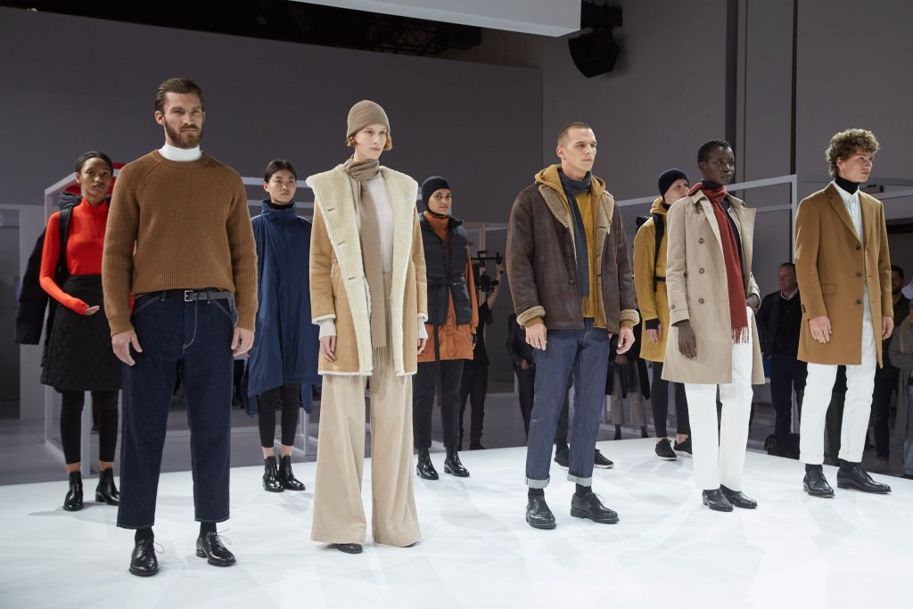 UNIQLO SHOWCASES FALL COLLECTION AT FIRST-EVER GLOBAL LIFEWEAR PRESENTATION